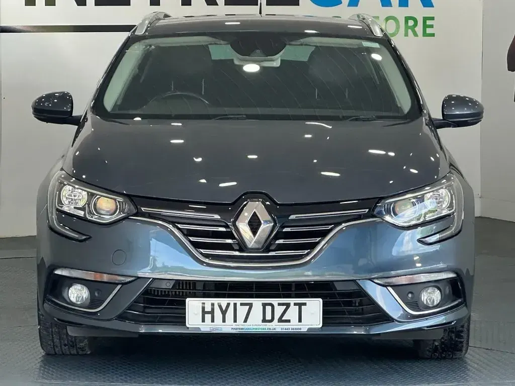 Used Renault Mégane GrandTour Dynamique 110 HP (80 kW) 2017 Grey Estate