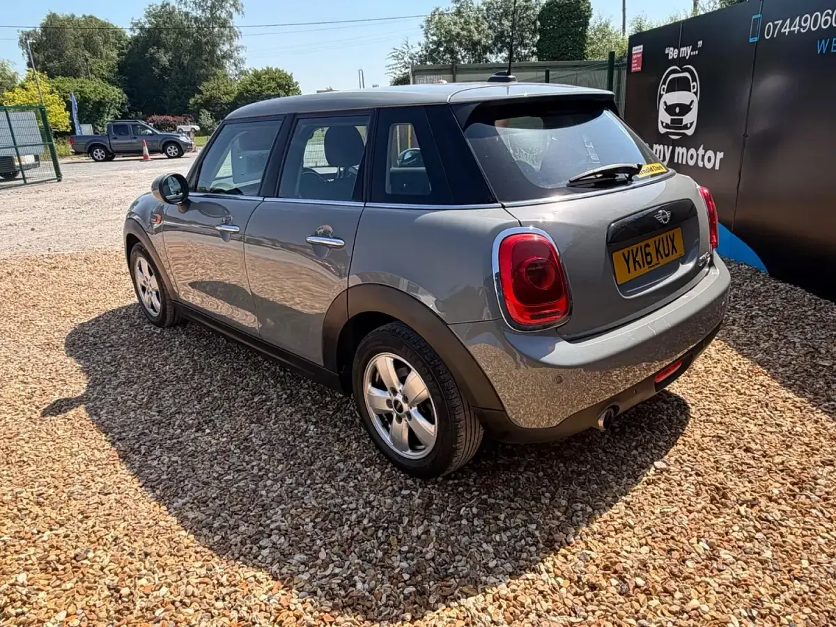 Used Mini Cooper D Hatch 116 HP (85 kW) 2016 Grey Hatchback