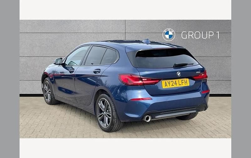 Used BMW 118 Sport Line 136 HP (100 kW) 2024 Blue Hatchback