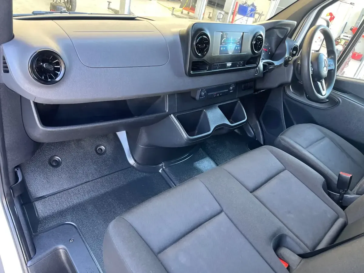 Begagnad Mercedes Sprinter 2021 Vit Van