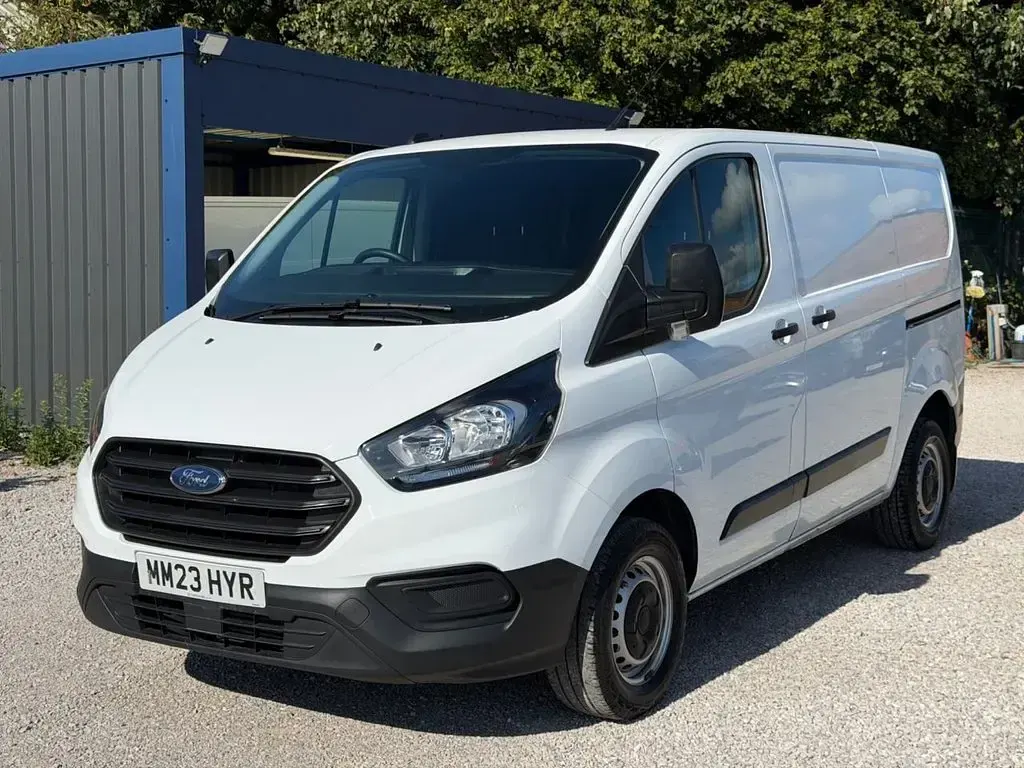 Used Ford Transit Custom 105 HP (77 kW) 2023 White Van