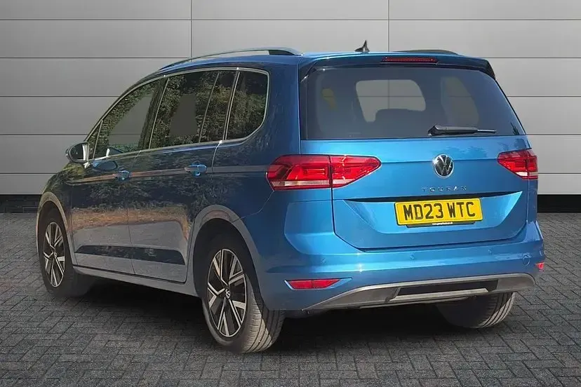 Used VW Touran SEL 150 HP (110 kW) 2023 Blue MPV