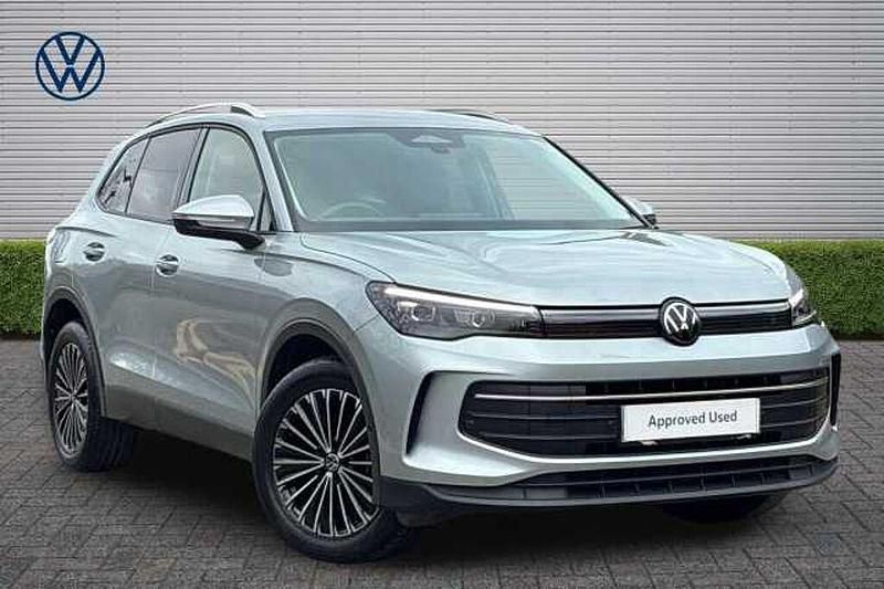 Used VW Tiguan Match 130 HP (95 kW) 2024 Silver SUV