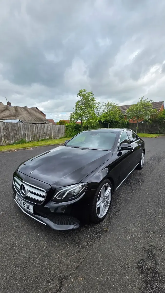 Begagnad Mercedes E220 SE 2017 Svart Sedan