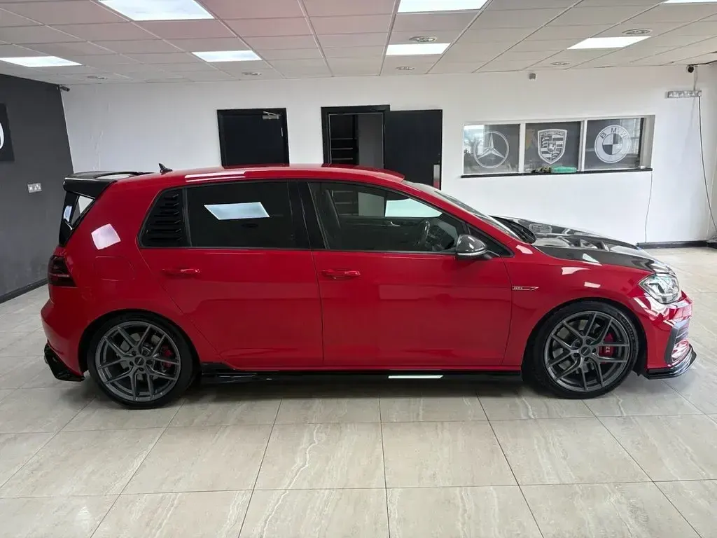 Used VW Golf VII GTI 245 HP (180 kW) 2018 Red Hatchback