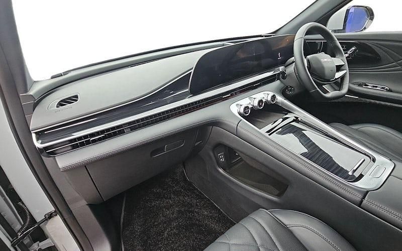 New Omoda 9 449 HP (330 kW) 2025 SUV