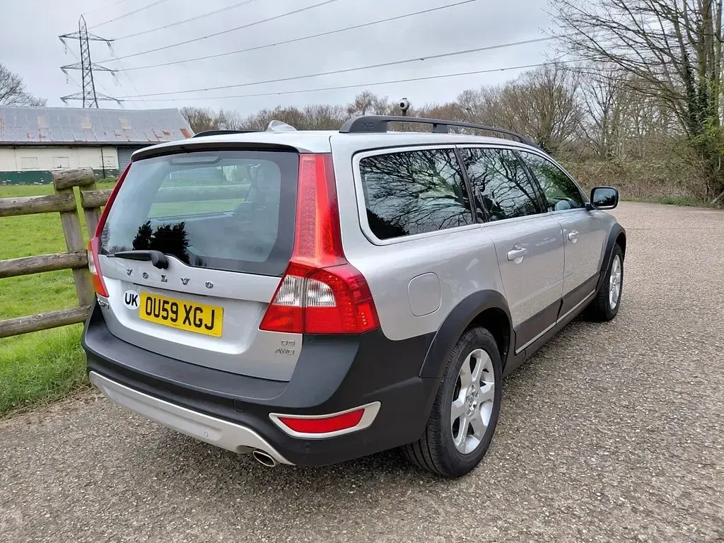 Usado Volvo XC70 SE 2009 Prateado Carrinha