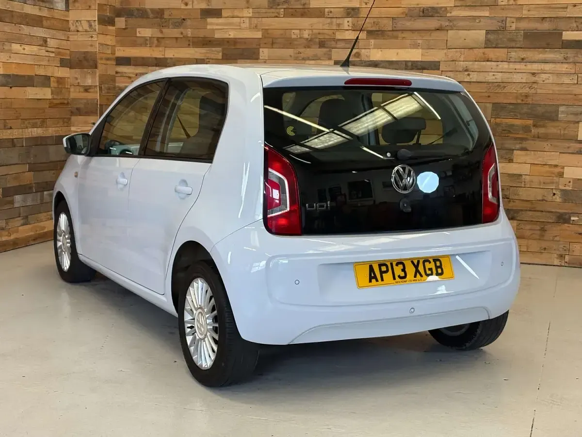 Used VW up! high up! 75 HP (55 kW) 2013 Blue Hatchback