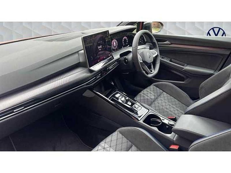 Used VW Golf VIII 150 HP (110 kW) 2026