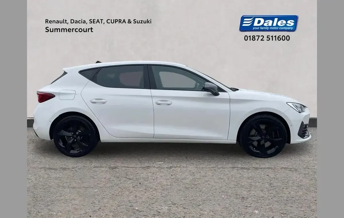Used Cupra Leon VZ1 241 HP (177 kW) 2023 White Hatchback