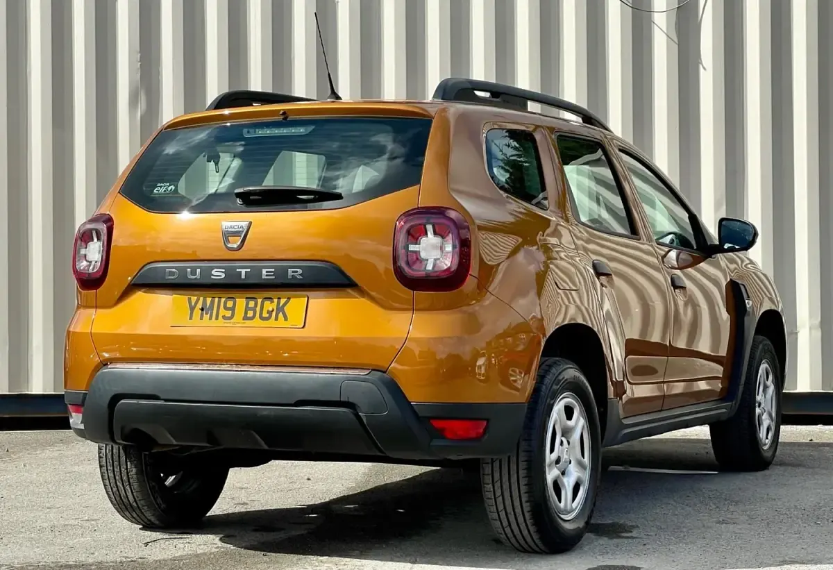 Usado Dacia Duster Essentiel 115 CV (84 kW) 2019 Naranja SUV