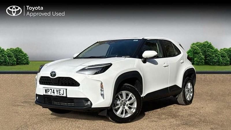 Used Toyota Yaris Cross 113 HP (83 kW) 2025 White SUV