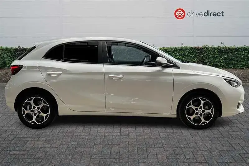 Used MG MG3 Trophy 194 HP (142 kW) 2025 White Hatchback