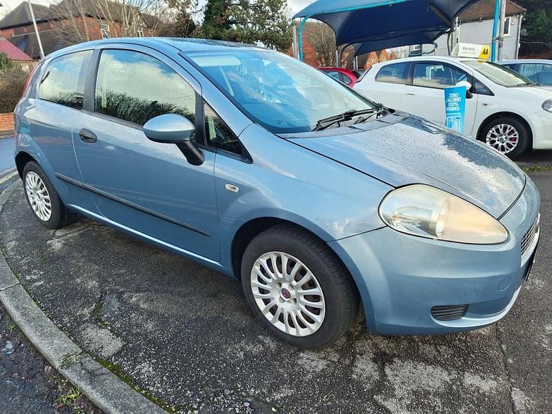 Blue Used 2009 Fiat Grande Punto Active Hatchback | £1,395 (A bit pricey) - Image 1/4