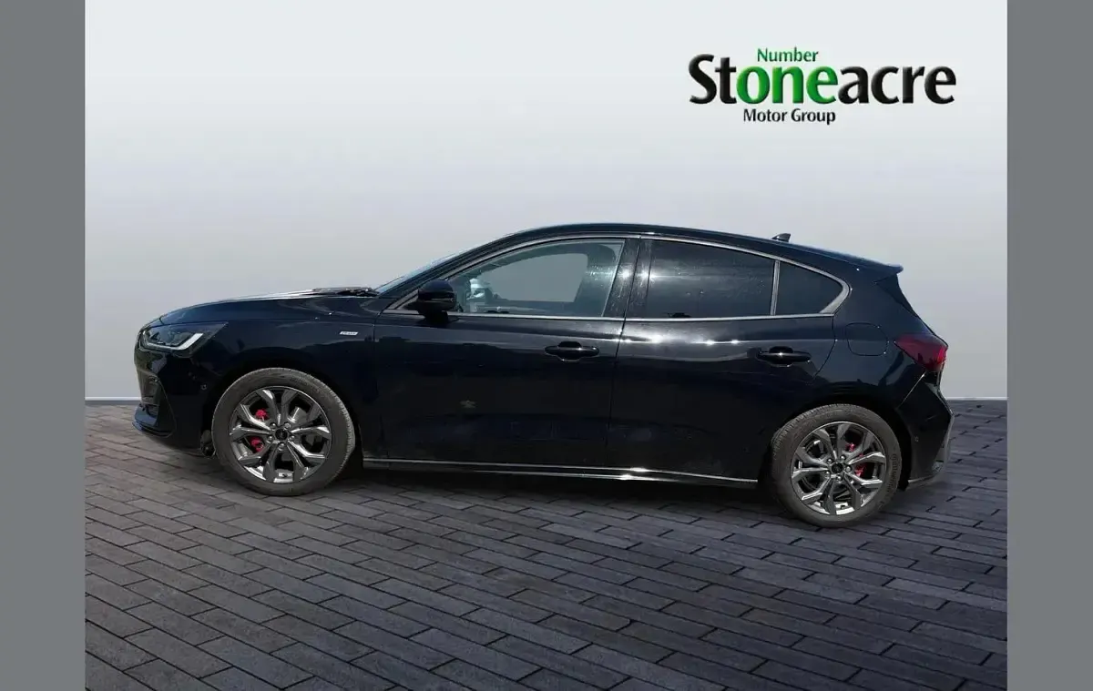 Used Ford Focus ST-Line 123 HP (90 kW) 2026 Black Hatchback