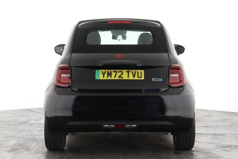 Used Fiat 500e Red 85 kW (116 HP) 2023 Black