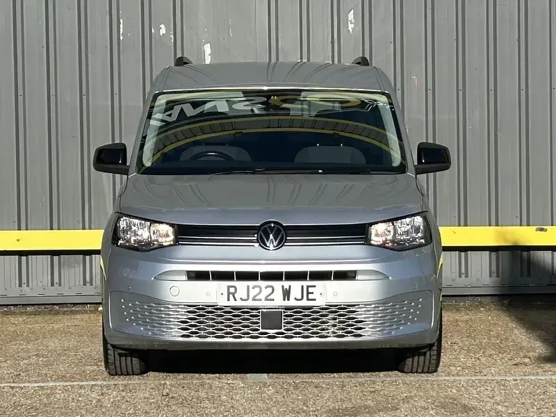 Used VW Caddy Maxi S 122 HP (89 kW) 2022 Silver MPV
