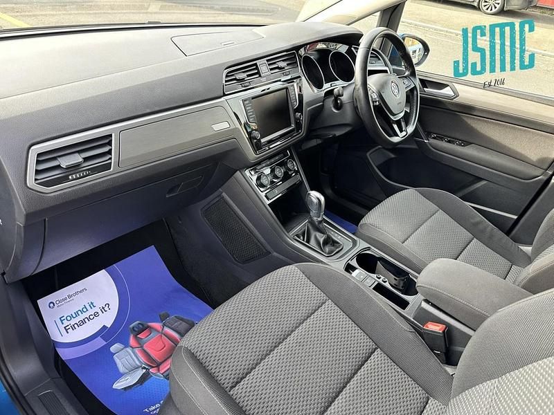 Usado VW Touran SEL 150 HP (110 kW) 2016 Azul Monovolume