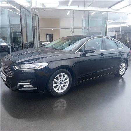Black Used 2018 Ford Mondeo Zetec Hatchback | £10,280 (Good price) - Image 1/1