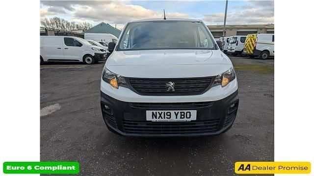 Used Peugeot Partner 2019 White MPV
