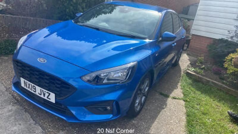 Used Ford Focus ST-Line 125 HP (91 kW) 2019 Blue Hatchback