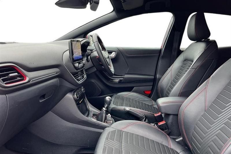 Used Ford Puma ST-Line X 125 HP (91 kW) 2020 Fantastic red SUV