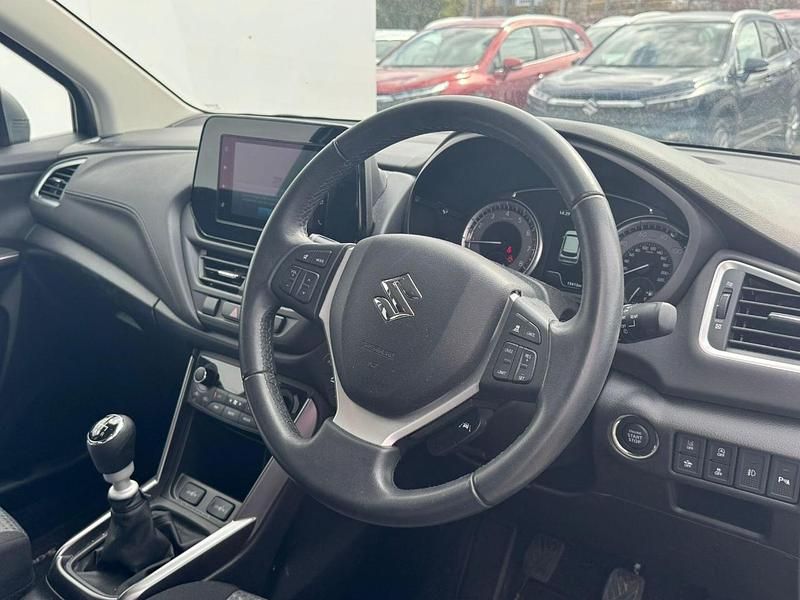 White Used 2023 Suzuki SX4 S-Cross SUV | £16,990 (Fair price) - Image 1/3