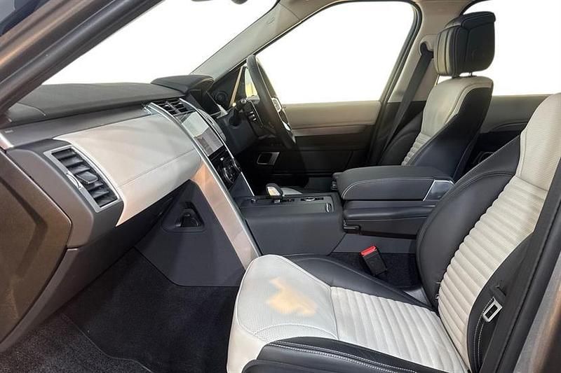 Used Land Rover Discovery 5 HSE Dynamic 350 HP (257 kW) 2025 Lantau bronze SUV