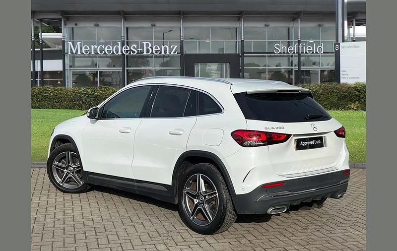 Used Mercedes GLA200 Executive 161 HP (118 kW) 2022 White SUV
