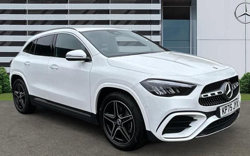 Usado Mercedes GLA200 Executive 150 CV (110 kW) 2026 SUV