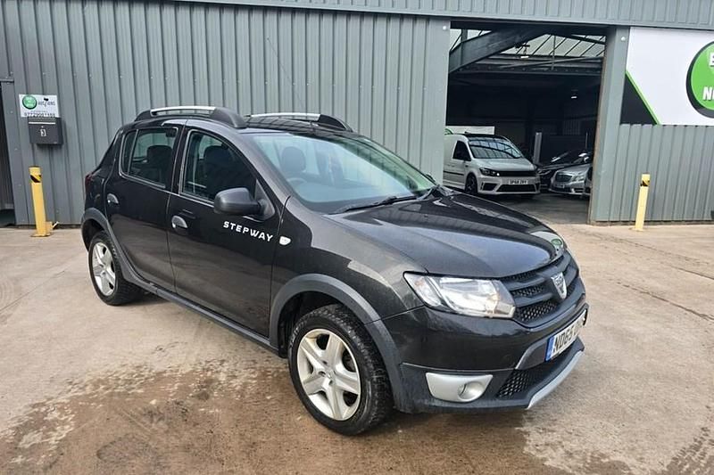 Used Dacia Sandero Ambiance 90 HP (66 kW) 2015