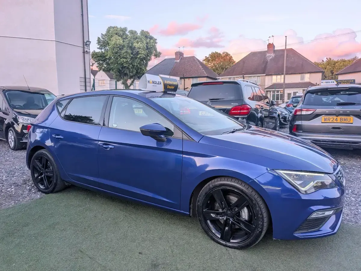 Used Seat Leon FR 130 HP (95 kW) 2018 Blue Hatchback