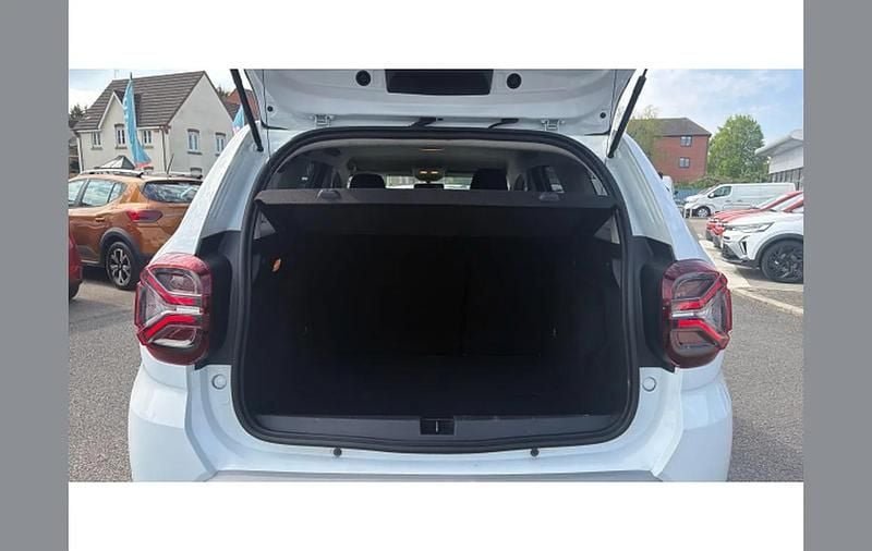 Second-hand Dacia Duster Prestige 91 CP (66 kW) 2022 Alb SUV