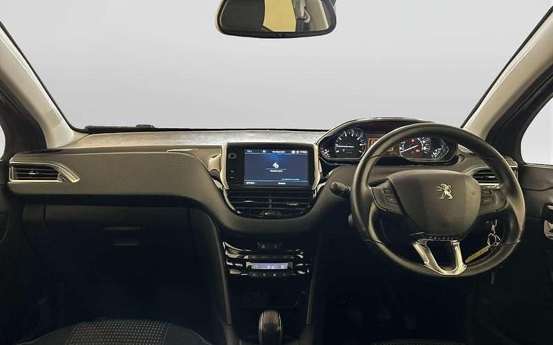 Used Peugeot 208 82 HP (60 kW) 2019 Grey Hatchback