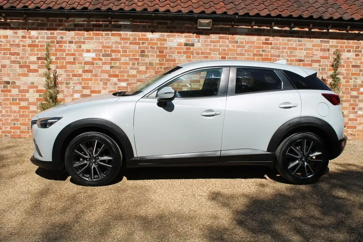 Used Mazda CX-3 Touring 105 HP (77 kW) 2015 Pearl white SUV