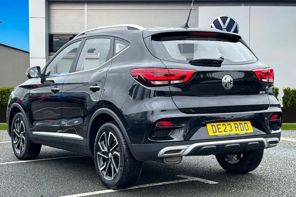Used MG ZS Exclusive 109 HP (80 kW) 2023 Black SUV
