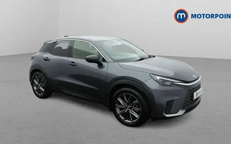 Used Lexus LBX 136 HP (100 kW) 2024 SUV
