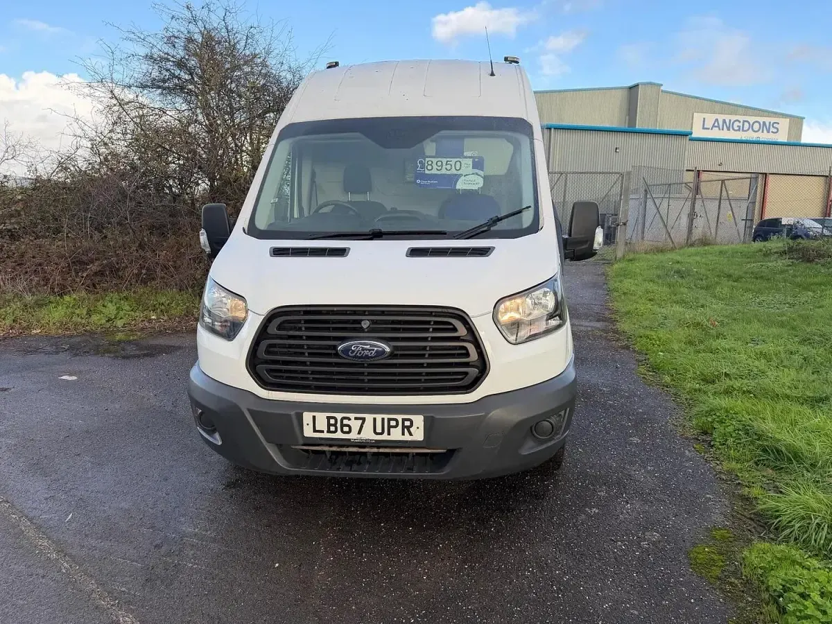 Used Ford Transit 130 HP (95 kW) 2018 White Van