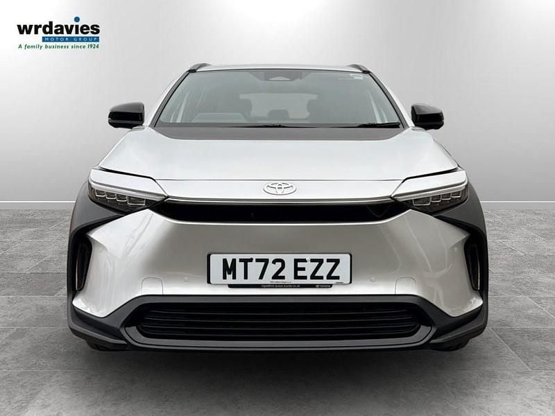 Used Toyota bZ4X 150 kW (204 HP) 2022 Silver SUV