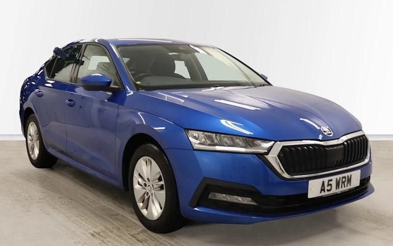 Used 2024 Skoda Octavia SE Hatchback | £15,699 (Super price) - Image 1/2