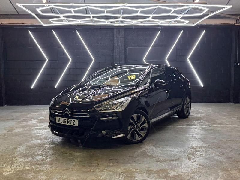 Used Citroën DS5 160 HP (117 kW) 2015 Black Hatchback
