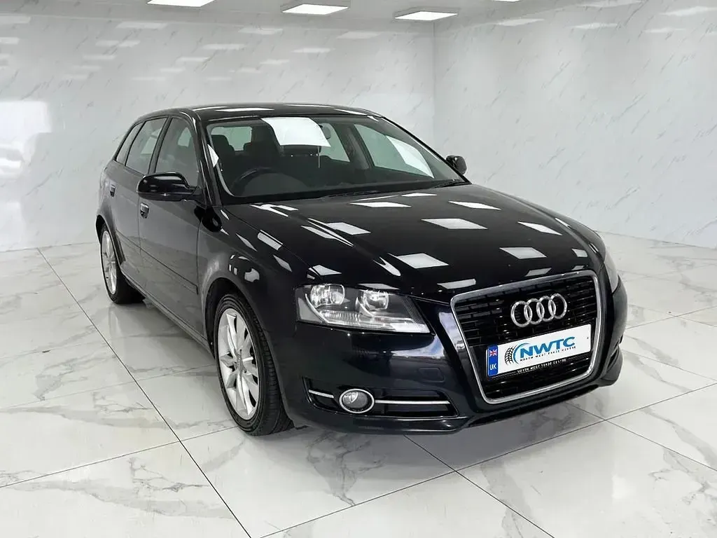 Second-hand Audi A3 Sportback Sport 2011 Negru Hatchback