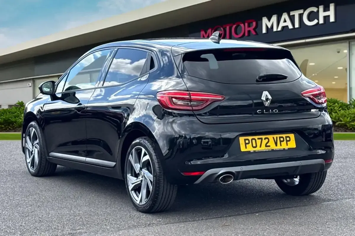 Used Renault Clio V RS Line 2022 Black Hatchback