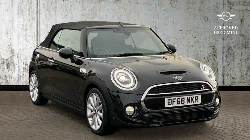 Used Mini Cooper S Classic 189 HP (139 kW) 2018 Black Hatchback