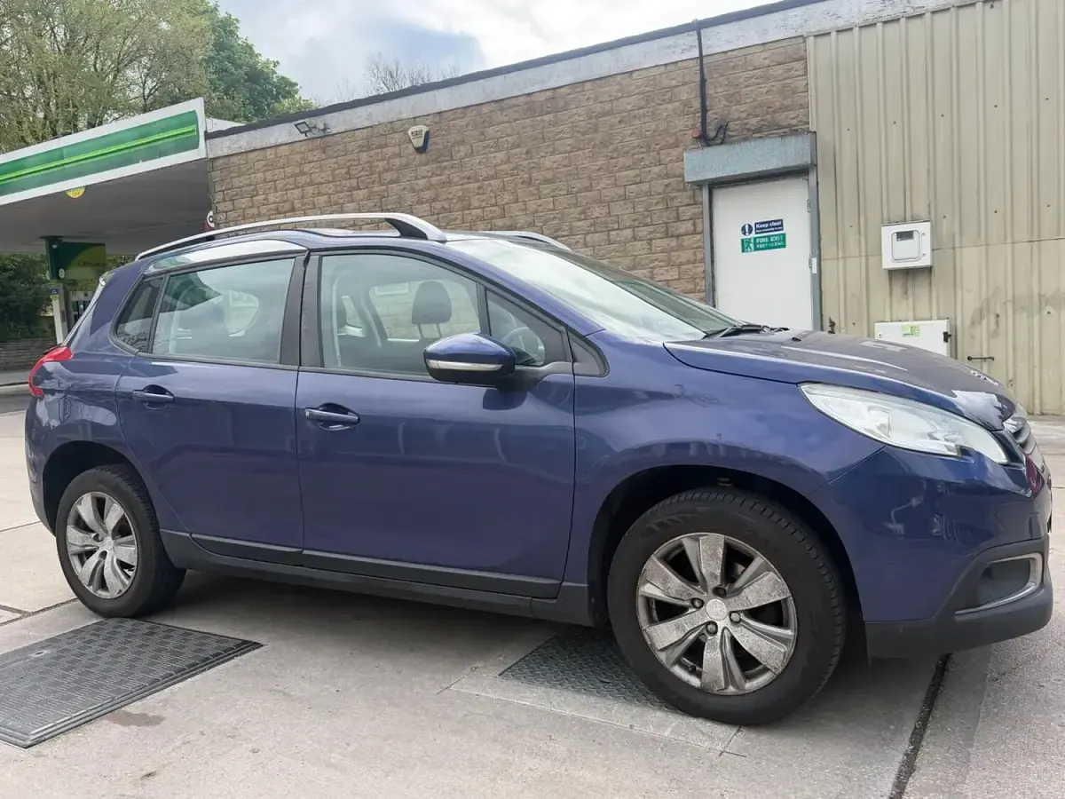 Used Peugeot 2008 Active 68 HP (50 kW) 2015 Blue SUV