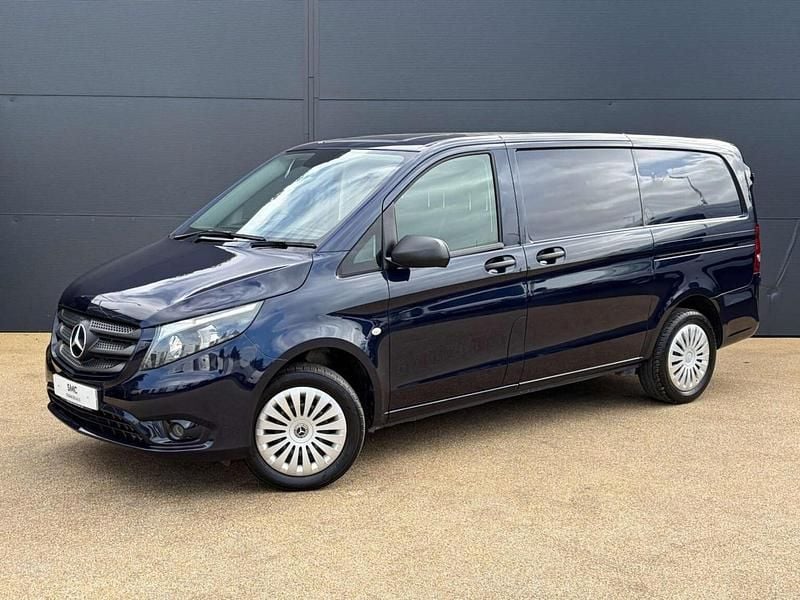 Used Mercedes e-Vito 41 kW (56 HP) 2020 Blue MPV