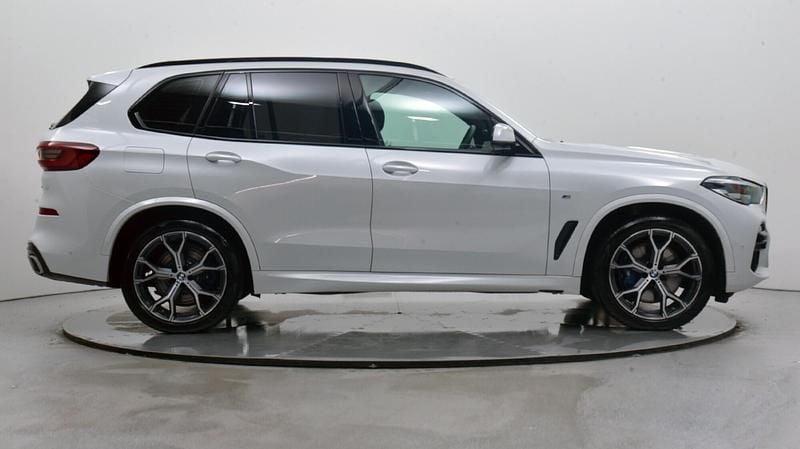 Used BMW X5 M Sport 261 HP (191 kW) 2020 White SUV