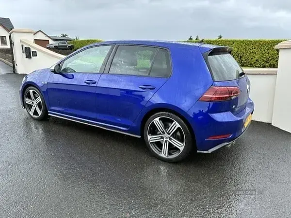 Used VW Golf VII R 300 HP (220 kW) 2019 Blue Hatchback