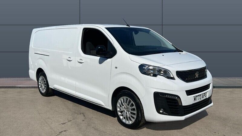 Used 2023 Peugeot Expert Premium Van | £16,900 (A bit pricey) - Image 1/4