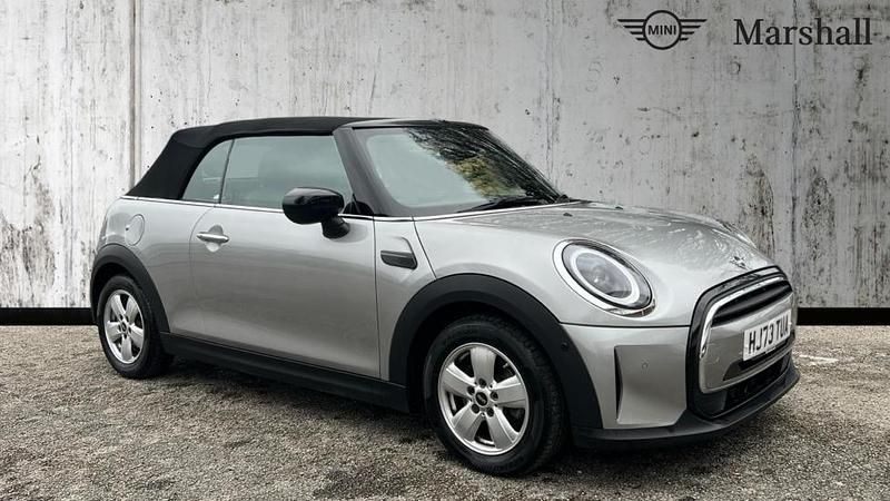 Used Mini Cooper Classic 136 HP (100 kW) 2023 Silver Hatchback